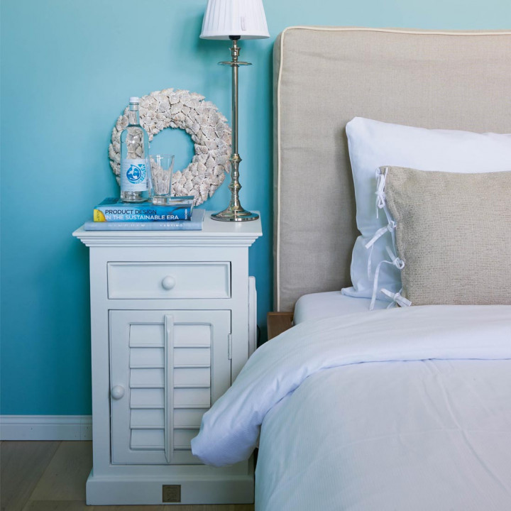 New orleans bedcabinet left
