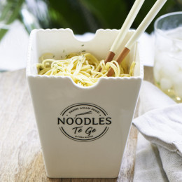 Fresh asian food noodles to go bowl