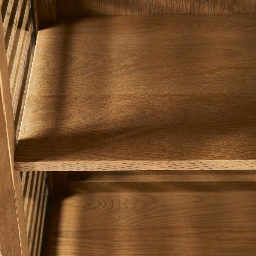 Divers Cove Cabinet Oak