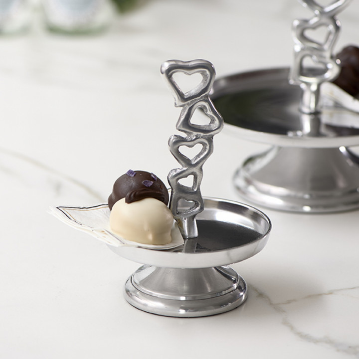 With love cake stand s