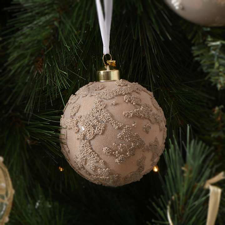Beautiful ballad ornament dia 8