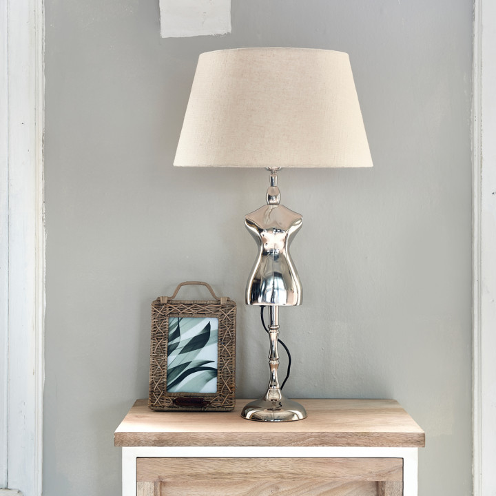 Elegant mannequin lamp base