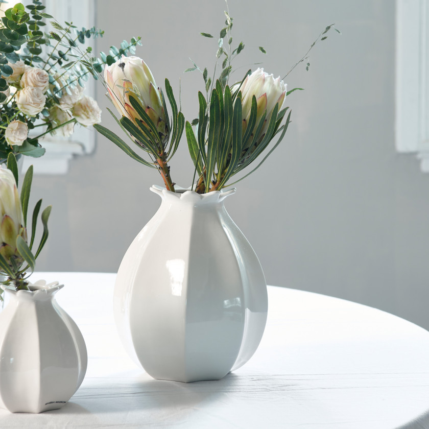 Poppy Flower Vase (Medium)