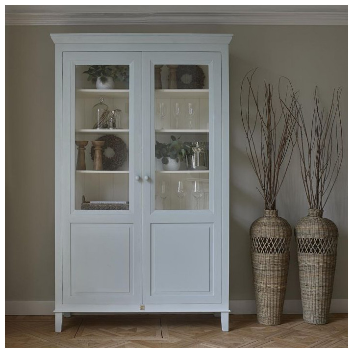Bedford cabinet