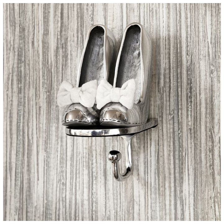 Lovely pumps hook