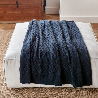 Rm knitted cable throw blue 180x130cm