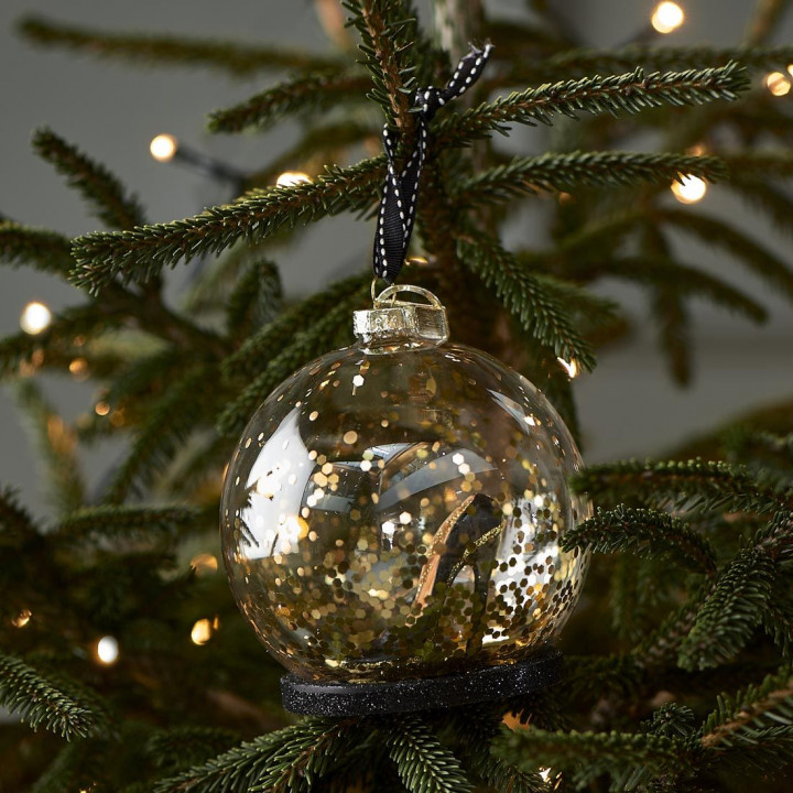 Sparkling pump ornament