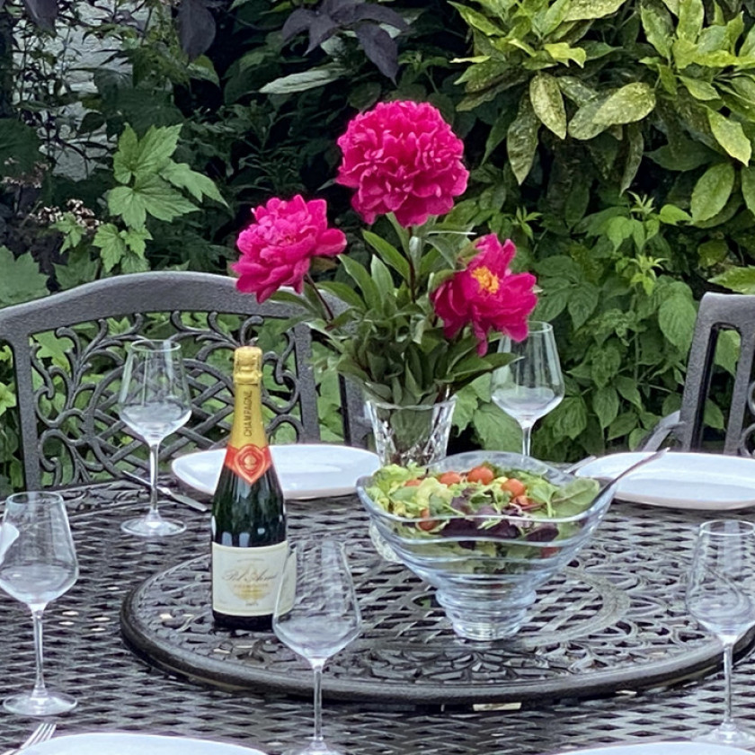 Toulouse - 8 Seater Set with Round Table & Lazy Susan (Bronze)