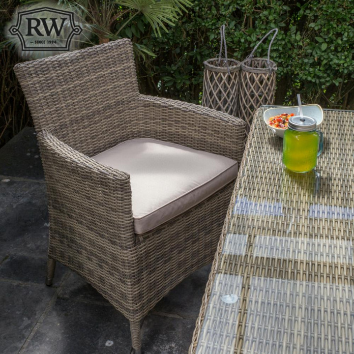 Dumont 8 seater oval set